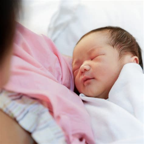 the average new mom is older than ever stat