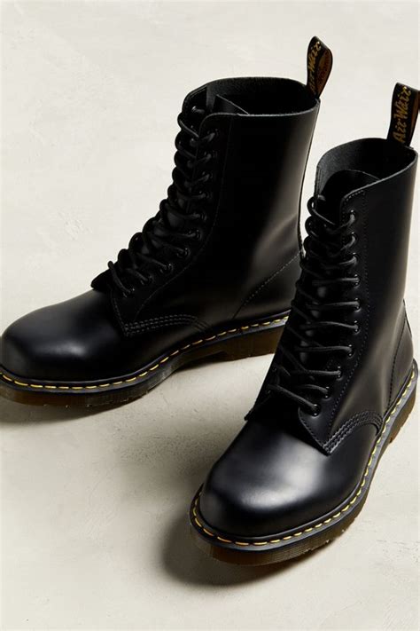 dr martens   eye boot urban outfitters