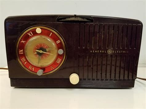 vintage  ge general electric model  tube radio alarm clock