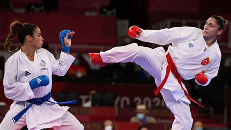 Tokyo Olympics Karate Live Results Women S Kumite 61 Kg Firstsportz