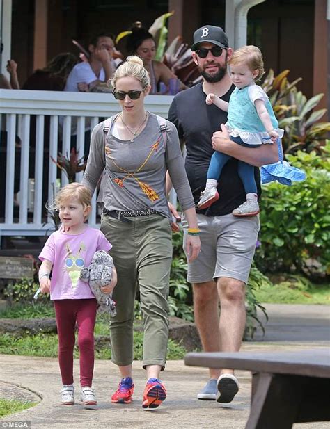 emily blunt smiles   celebrates mothers day  hawaii daily