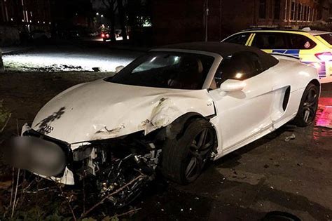 Driver Crashes £130k Audi R8 Spyder In Manchester Daily Star