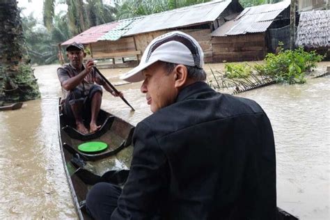 foto  kecamatan aceh tamiang  terendam banjir