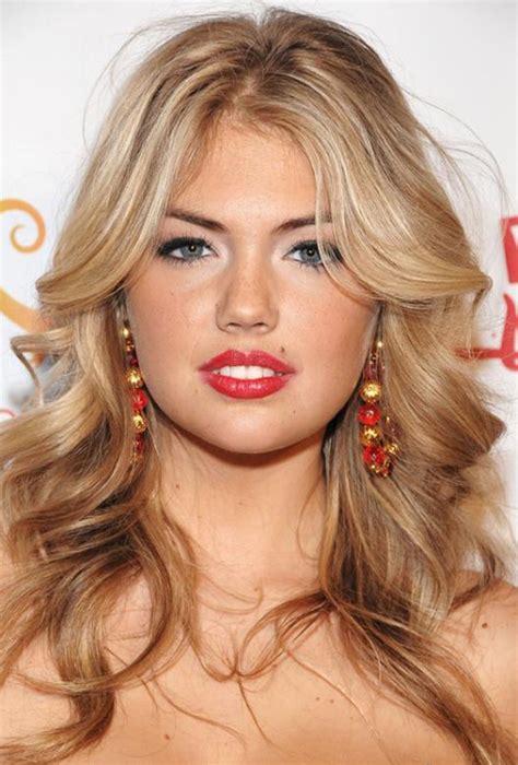 25 Stunning Mid Length Hairstyles For Round Faces Feed Inspiration