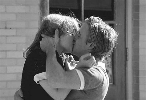8 reasons kissing is good for your health