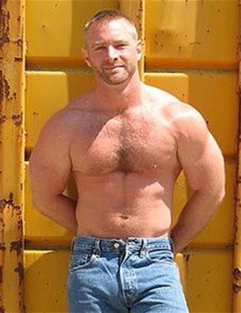 Muscle Daddy And Hairy Muscular Men Gallery 6