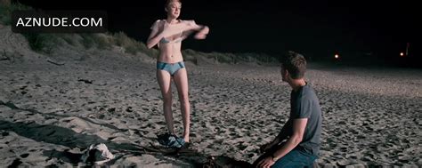 Dakota Fanning Nude Aznude