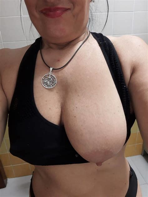 saggy big tits spanish wife maya shows her beautiful boobs 53 bilder
