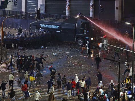 world cup 2014 60 arrested in buenos aires riots as