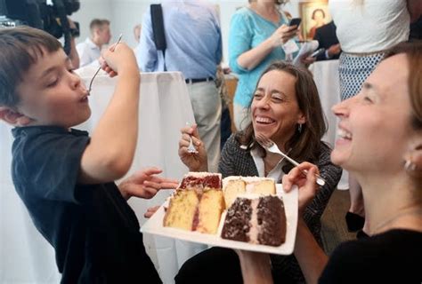 Betty Crocker Bakes Cakes For State S First Same Sex Weddings Mpr News