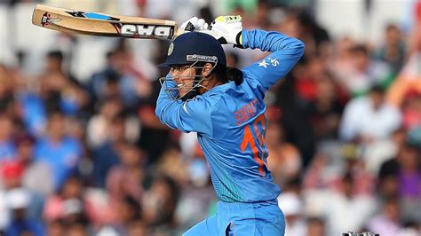 mandhana   crush  indian cricket lovers