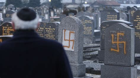 Jews Muslims Face Increasing French Discrimination