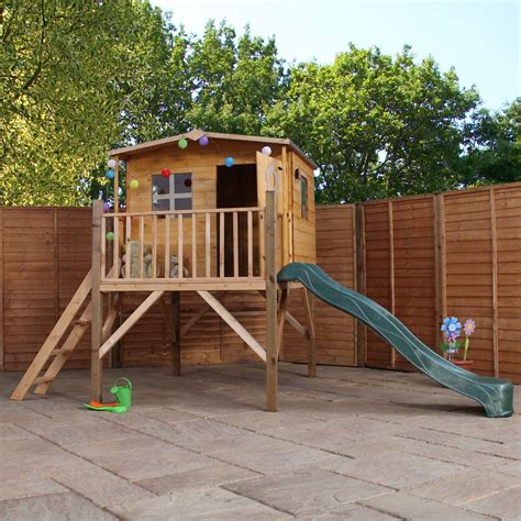 shedswarehousecom bumble bee playhouses ft  ft