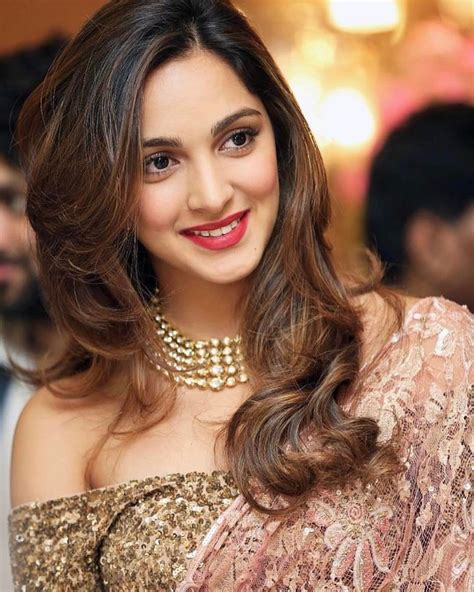 hot actress kiara advani  images  pictures collections cinejolly