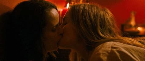 Reyna De Courcy And Heather Graham Lesbian Sex In Wetlands