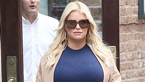 can you dye your hair pregnant jessica simpson gets