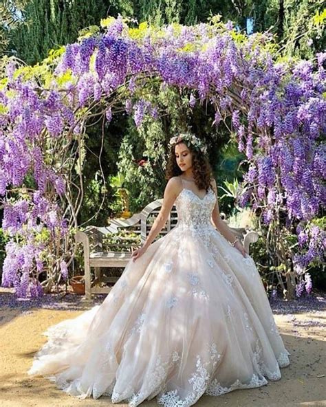 lavender wedding colors  ideas   sophisticated wedding
