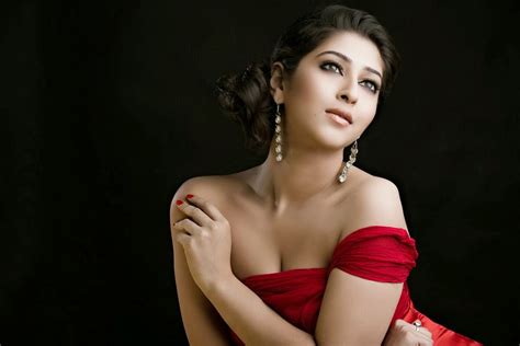 global pictures gallery sonarika bhadoria actress full hd wallpaers