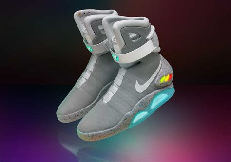 power lacing nike mag   released   publicwith  catch nike mag nike air