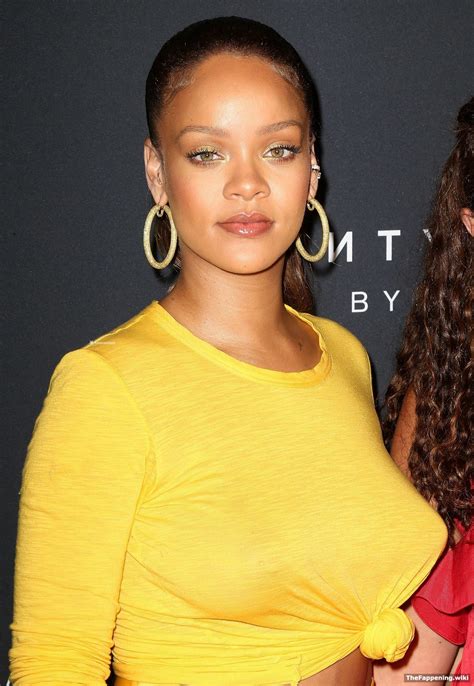rihanna nude pics and vids the fappening