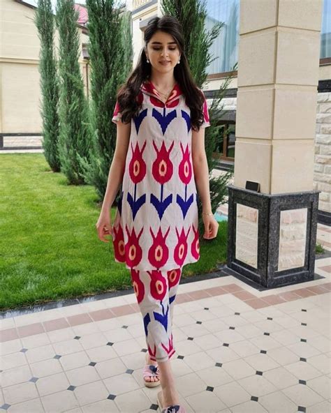 Pin By Farzana Yeasmin On Kurti In 2022 Fashion Dresses Clothes