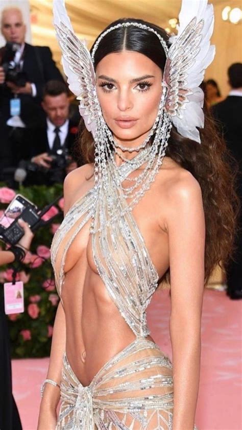 emily ratajkowski tits in sexy outfit 10 photos the fappening