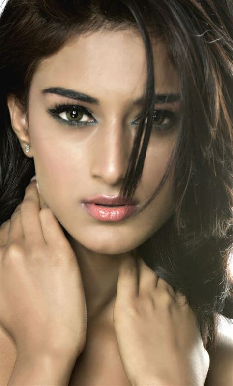Official Website Erica Fernandes Beautiful Indian Actress Erica