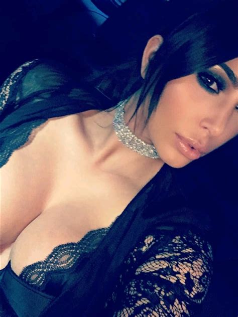 kim kardashian flaunts her big tits on snapchat