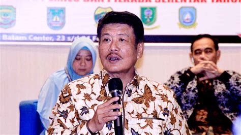 taba iskandar jadi narasumber rakor badan kesbangpol se provinsi kepri