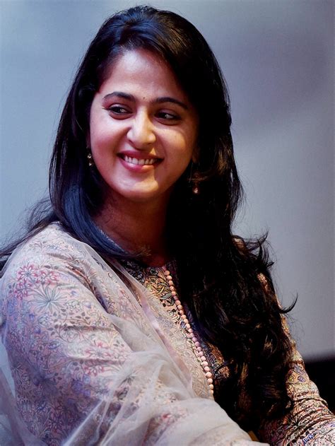 lesser  facts  baahubali actress anushka shetty