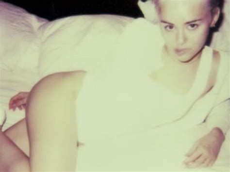 miley cyrus biggest nude collection ever will blow you away [new]
