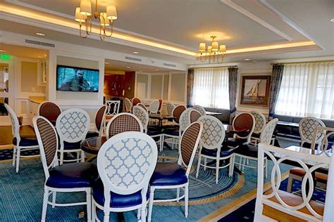 concierge royal treatment  walt disney world deluxe resort hotels gsc world travel
