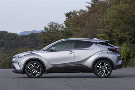 press release toyotas  hr  shake  compact suv market drivelife