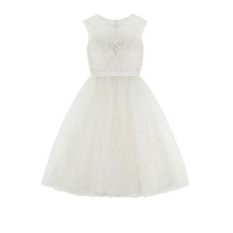 asos brengt budgetproof trouwjurken op de markt witte jurk
