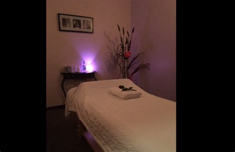 sun spa asian massage contacts location  reviews zarimassage
