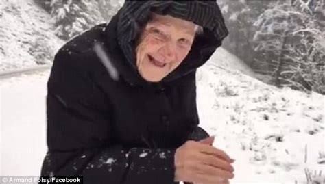son s video captures 101 year old woman hopping out of car to play in the snow daily mail online