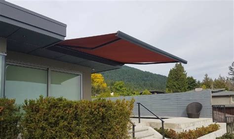 retractable awnings retractable awning canada