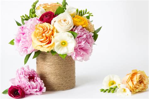 sfs bloomthat brings  fresh  fun floral deliveries  la racked la