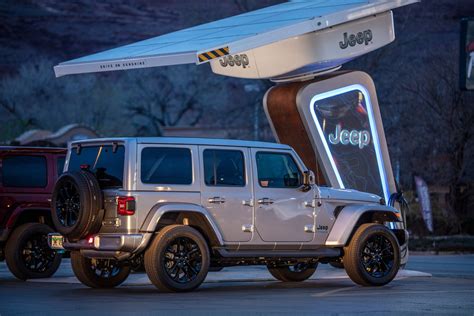 jeep installing  ev chargers  trailheads   motor illustrated