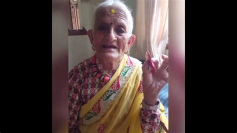 87 years old granny love spinning fidget spinner youtube