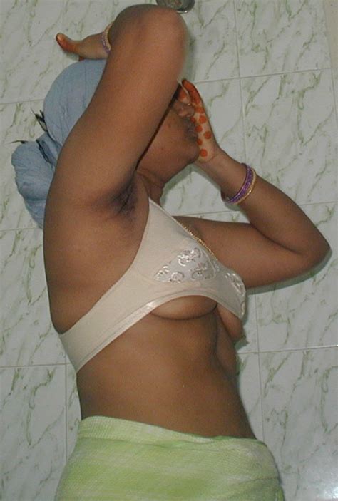 Tamil Aunty Lathima Bath4 10  Porn Pic From South