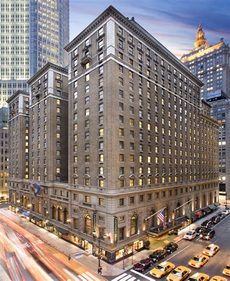 york fine  unicona chiude lo storico roosevelt hotel