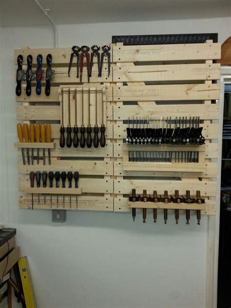 pallet tool storage diy pallet projects pallet tool