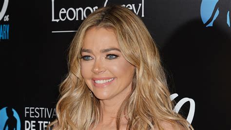 denise richards takes selfie on yacht and looks half her age