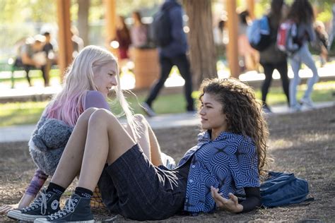 euphoria season    scenes pictures popsugar entertainment