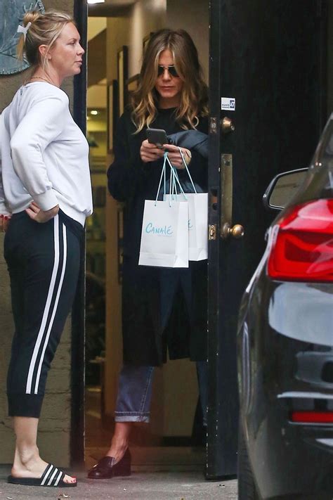 jennifer aniston canale hair salon in beverly hills 05