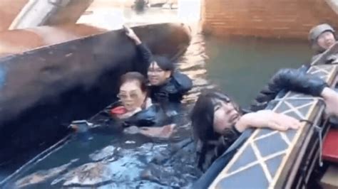 【自業自得】中国人観光客の迷惑行為で船が転覆からの半泣き動画拡散