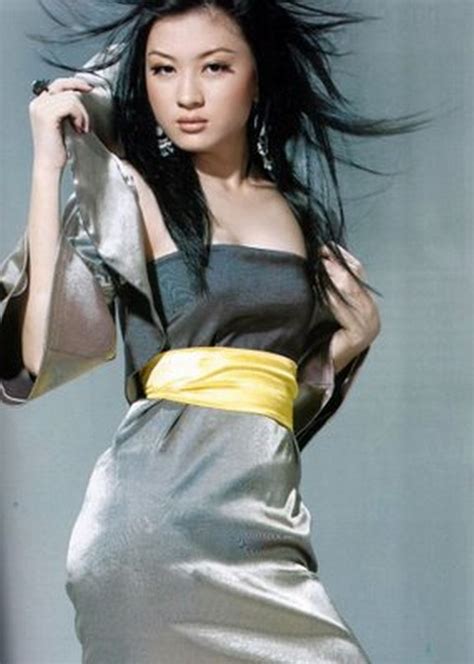 Wut Hmone Shwe Yee Model Girls Idols Wallpapers And