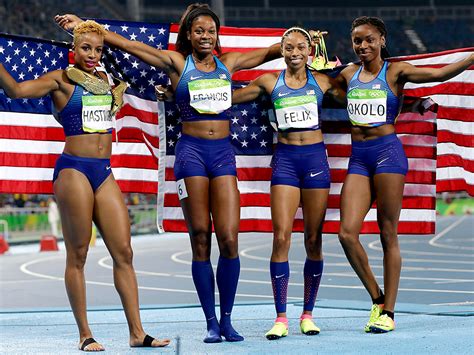 Rio Olympics Us Women Win Sixth Straight Gold In 4x400 Meter Relay