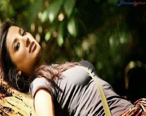 hot pakistani model actress mehwish hayat hd wallpapers drama lyrics